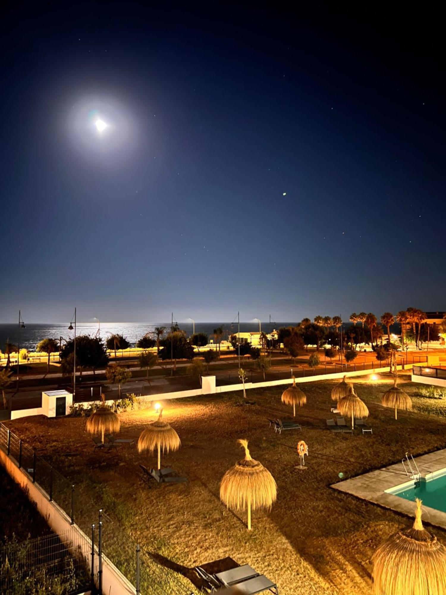 Apartamento En Valle-Niza, Almayate, Benajarafe, Torre Del Mar A 50 Metros De La Playa Малага Екстериор снимка